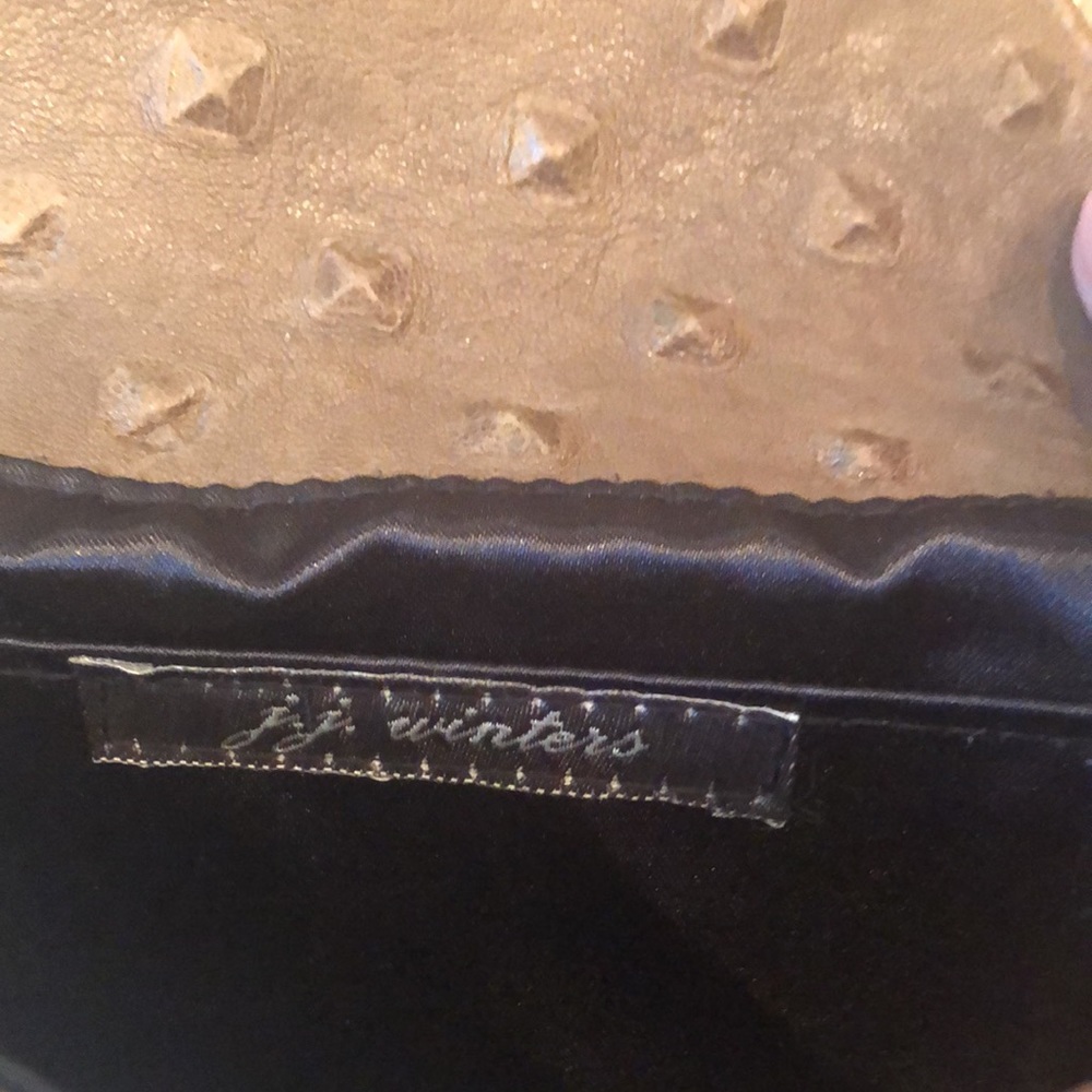 JJ Winters Cross Body bag - Picture 9 of 13